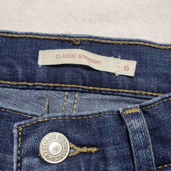 Levis Classic Straight Women's Jeans Tag Size 6 (28x30) Mid Rise Blue Denim - Picture 3 of 12